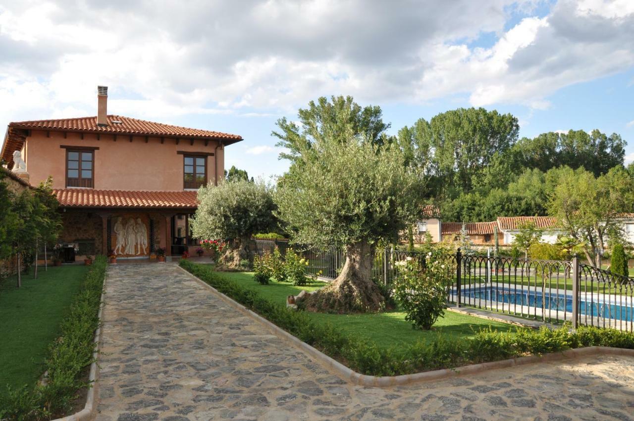 Palacio Del Conde De Rebolledo Villaviciosa de la Ribera Exterior photo